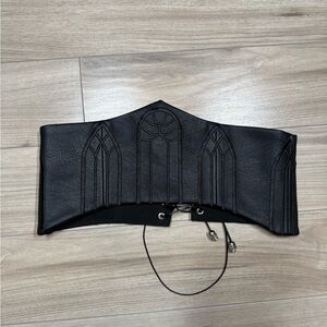 Katakomb Chapel Window Corset Belt